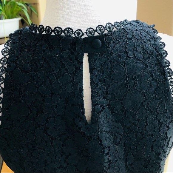 CAbi Never Worn Lined Lace Top Size XS - Picture 4 of 10